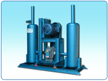 ROOTS compressor with a reactive silencer